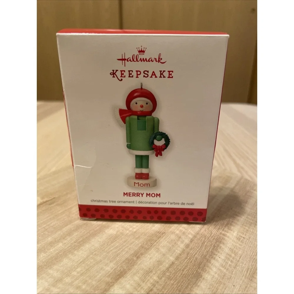 Hallmark Keepsake Ornament 2013 Merry Mom in Original Box‎